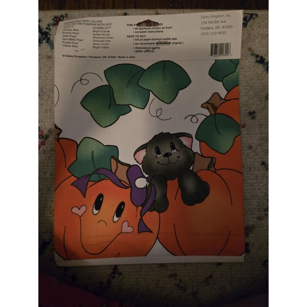 Daisy Kingdom No-Sew Fabric Applique Pumpkin Necklace Craft Kit